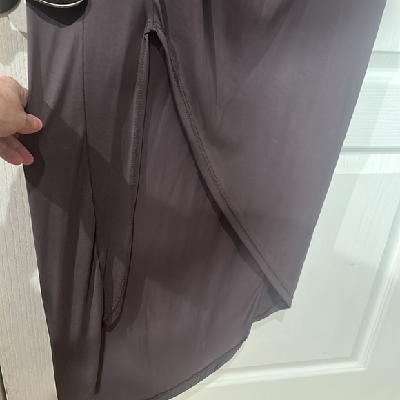 Mod Ref Sz S short sleeve, side Hilow slit side hem maxi lilac/gray NWT - Picture 3 of 6